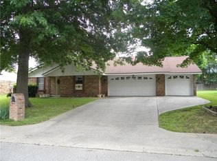 1505 N Jean St, Springdale, AR 72762