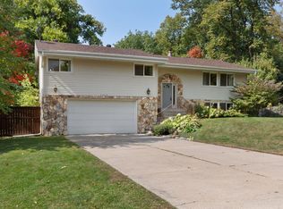 7225 Maplewood Dr N, Maple Grove, MN 55311