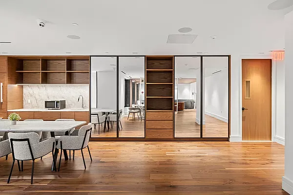 Rented by Compass | media 9