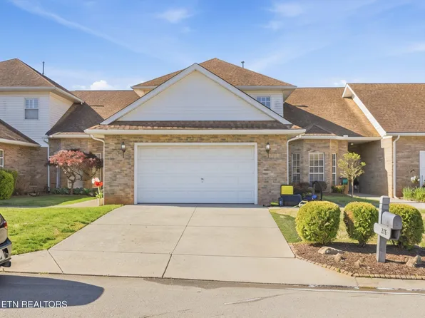 278 Royal Oaks Dr, Maryville, TN 37801