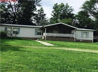 8551 Spring Creek Rd, Cookeville, TN 38506