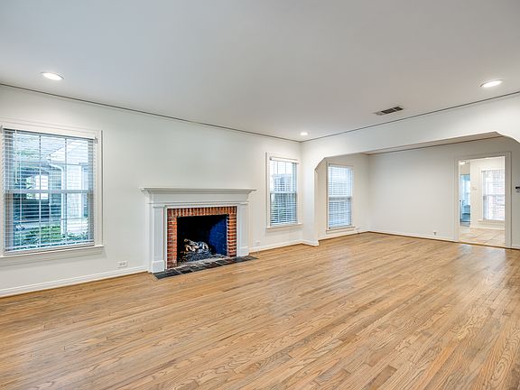Living Room with wbfp