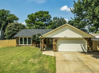 3704 S Narcissus Ave, Broken Arrow, OK 74011