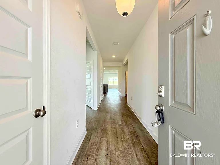 13179 Cavalier Dr — Photo 4