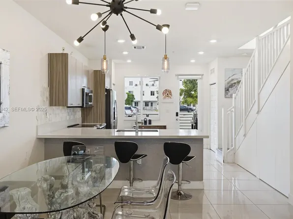 6420 NW 102nd Path #110, Doral, FL 33178