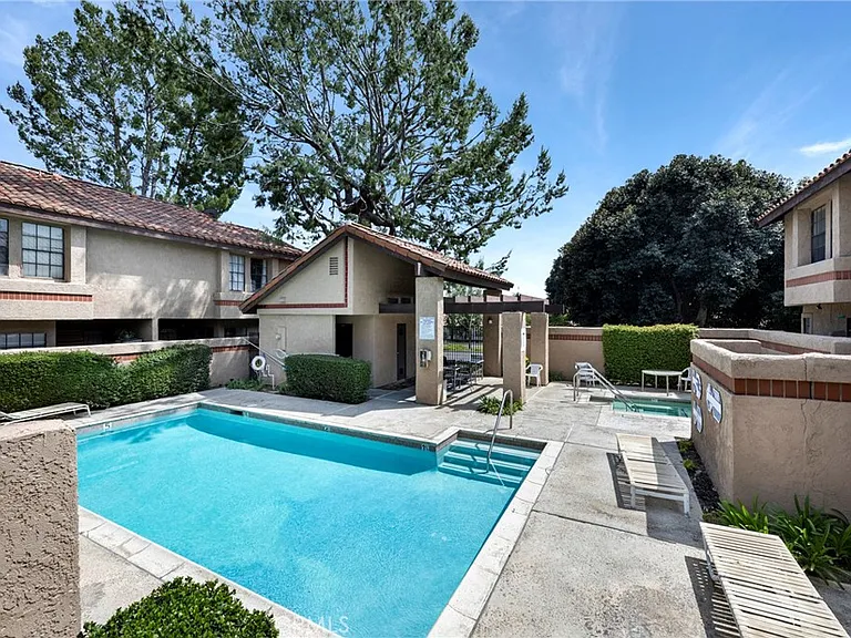 343 E Chapman Ave #E — Photo 29