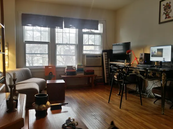 796 Oak St APT 5, Columbus, OH 43205