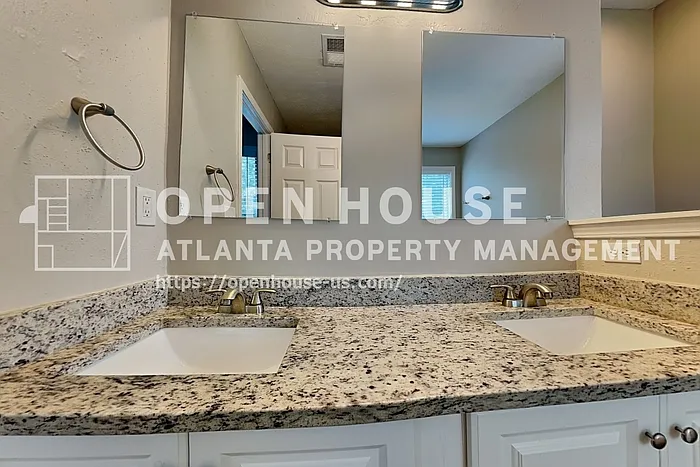 21 Leighs Grove Way — Photo 13