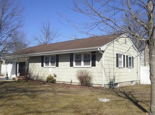 76 Elm St, Beachwood, NJ