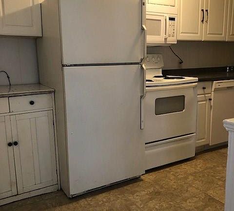 5th image of 13 N Maryland Ave APT 1