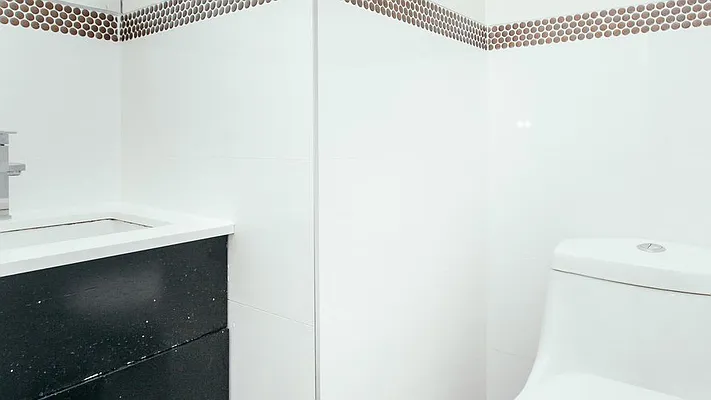 Rented by Nooklyn NYC LLC | media 30