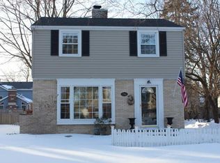 746 N Lincoln Ave, Geneva, IL