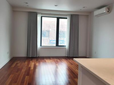 3260 106th Street #2C, East Elmhurst, NY, 11369