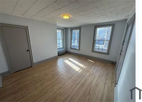 39 Andrew St #2 — Photo 2
