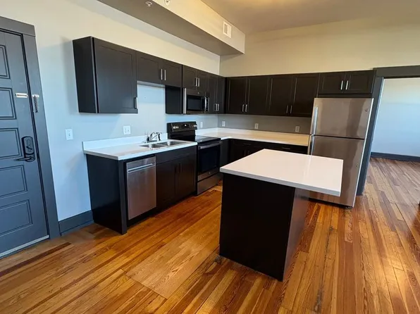 Urban Lofts, 302 Commercial St #302, Waterloo, IA 50701