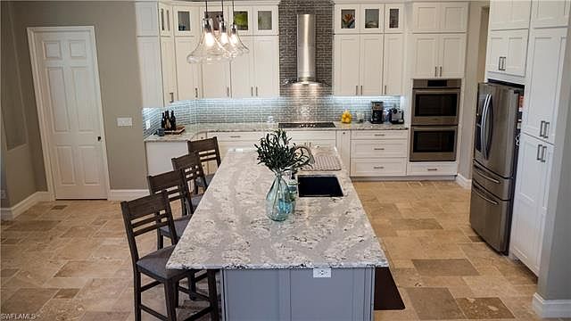 1st image of 9941 Clear Lake Cir