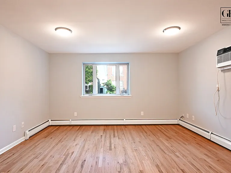 25-24 45th St #2 — Photo 12
