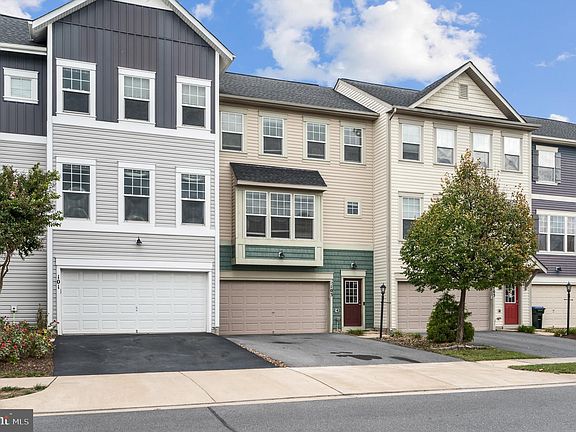3rd image of 103 Blackford Dr