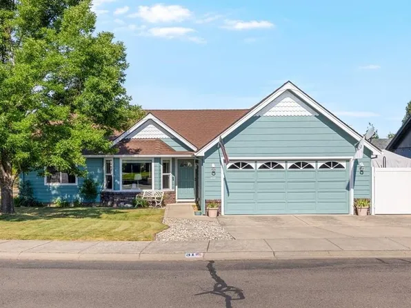 31 Osprey Dr, Eagle Pt, OR 97524
