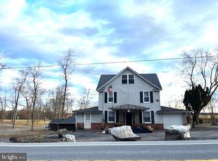 10451 Mountain Rd, Grantville, PA 17028
