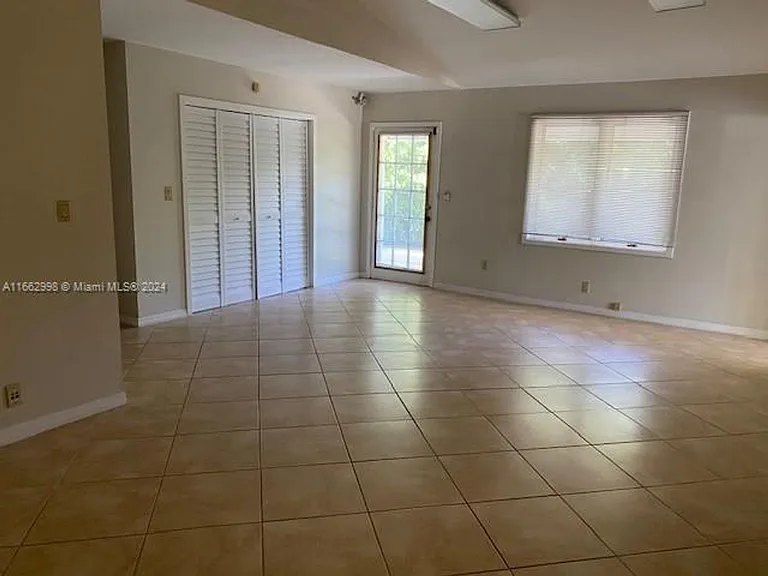 4450 S Jog Rd — Photo 10
