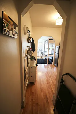 Rented by Delmark Realty LLC | media 31