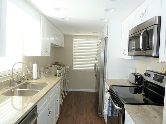 5th image of 5943 Calais Blvd N APT 6