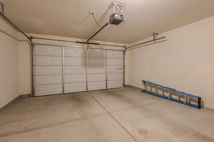921 W Calle El Acuario — Photo 22