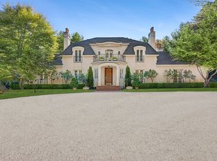 32 Bull Path, East Hampton, NY 11937