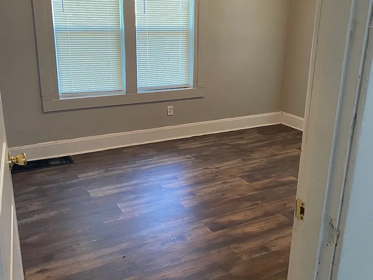 559 Alexander Pl — Photo 6