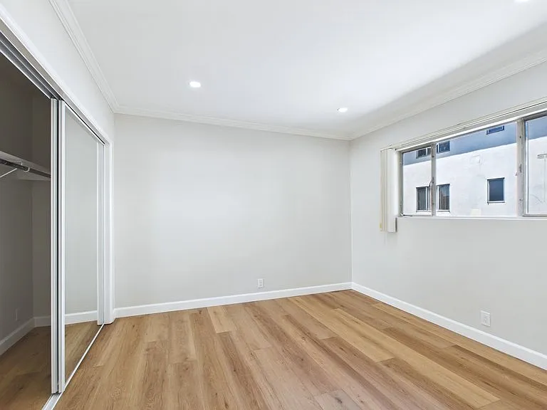308 Raymondale Dr #7 — Photo 13