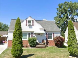 748 Pendley Rd, Willowick, OH 44095