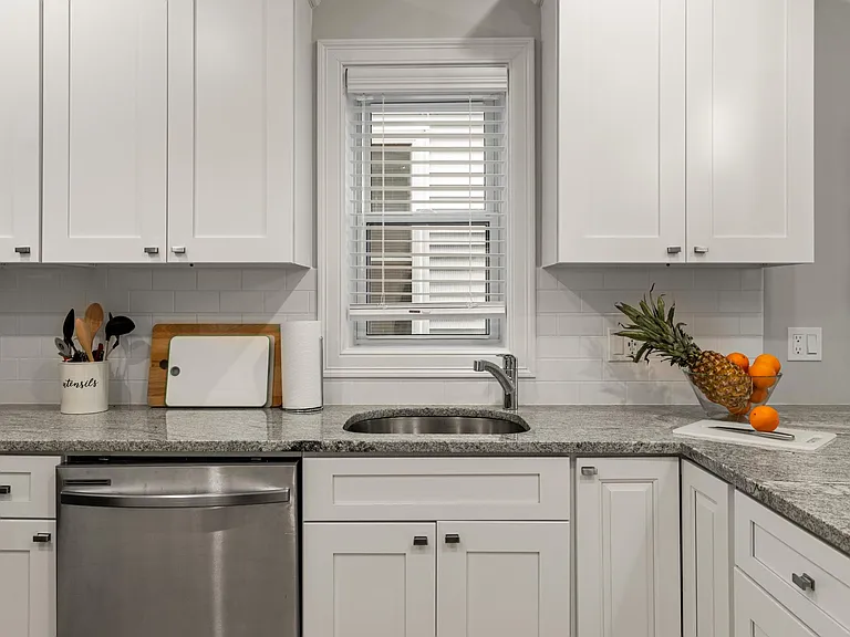 86 Marine Rd #2 — Photo 10