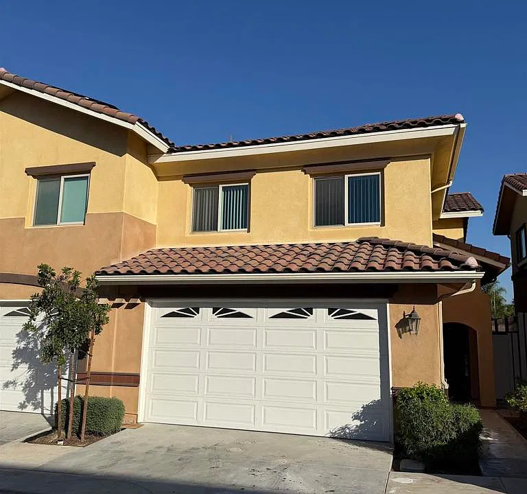 754 Anastasia Ct
