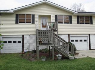 706 E Erie Ave, Folly Beach, SC 29439
