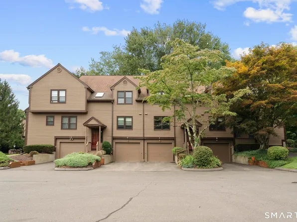 7 Shadowwood Circle #7, Monroe, CT 06468