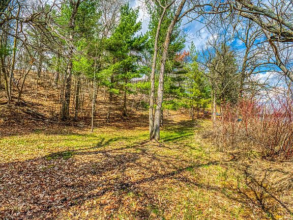 4th image of Badger Ln SE