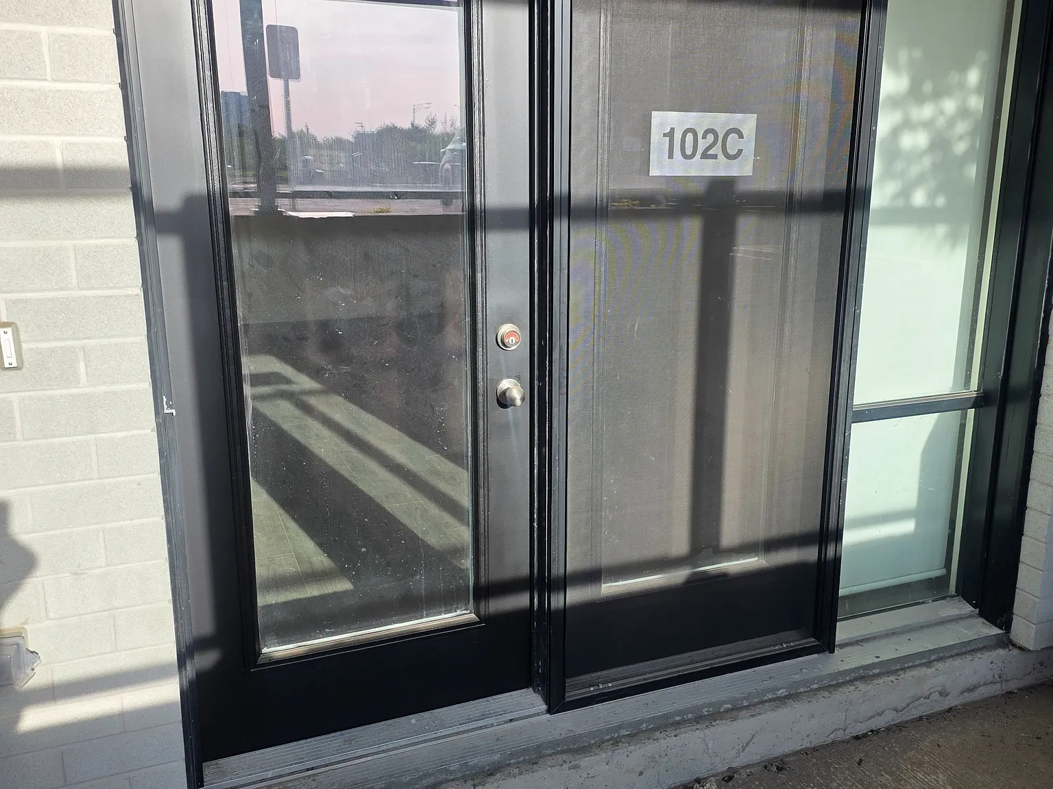 2 bed, $1,900 — Photo 2
