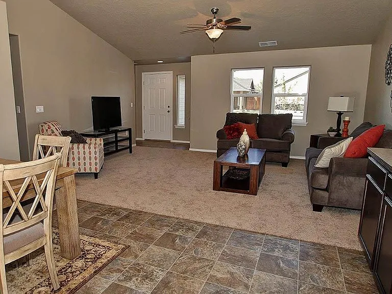 3914 Bobwhite St — Photo 4