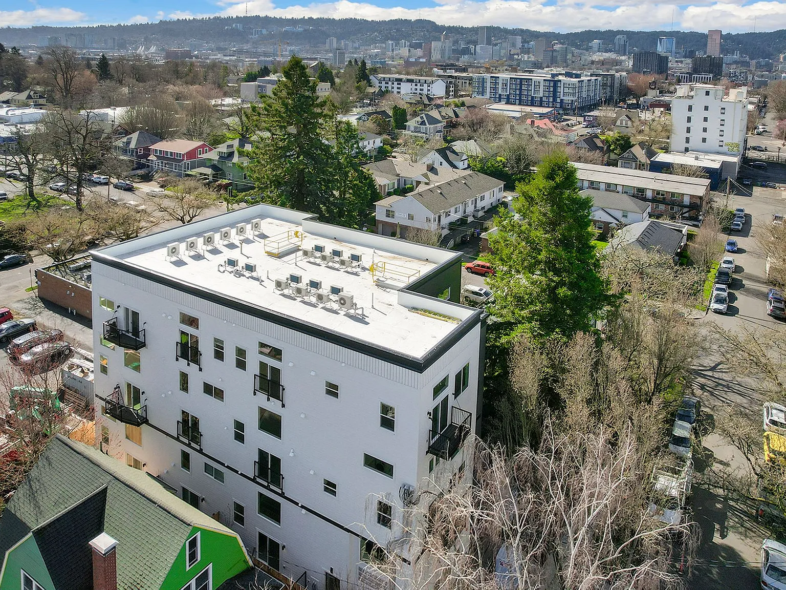 Now Leasing! Redwood Lofts! 2 Bedroom 2 Bath Available! — Photo 4
