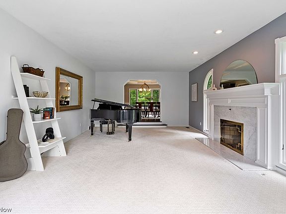 5th image of 2845 Woodhaven Dr