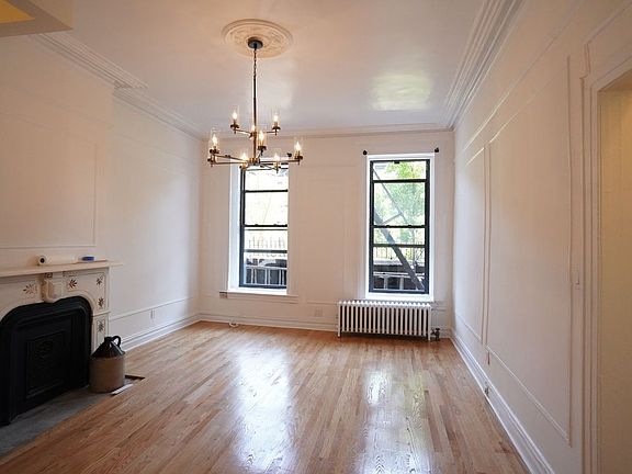 2nd image of 54 7th Ave #3A