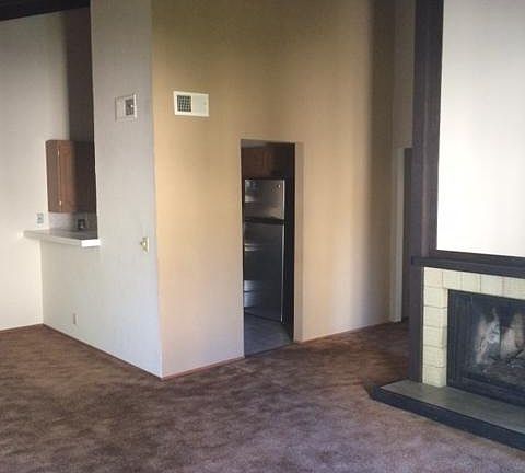 2nd image of 19427 Vineyard Ln