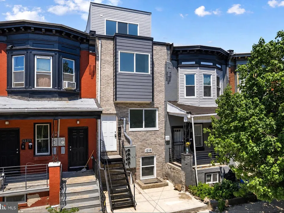 1219 W Butler St #3