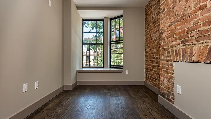 Rented by Nooklyn NYC LLC | media 6