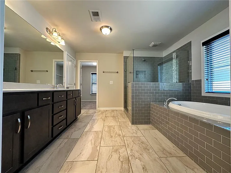 3253 Cavendish Ct — Photo 21