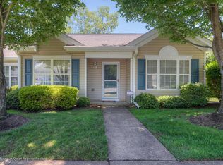 1 Sunnyfield Ln #1000, Lakewood, NJ 08701