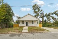 Eva St-S3010-001.jpg