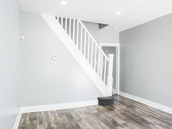 4th image of 3534 E Fairmount Ave