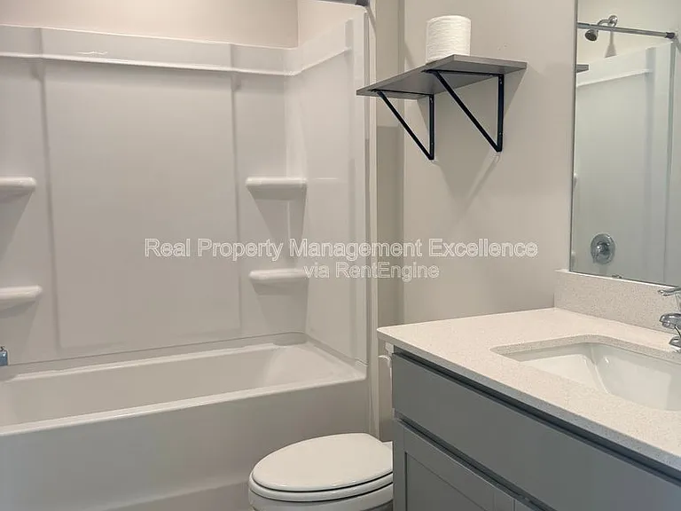 58 Sweet Meadow Rd — Photo 28